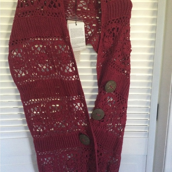 Pure Handknit Burgundy Shawl, One Size - Picture 4 of 8